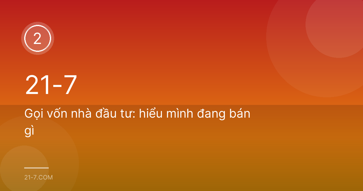 Nữ chủ doanh nghiệp trẻ người Việt trình bày kế hoạch với hai người nghe trong văn phòng nhỏ