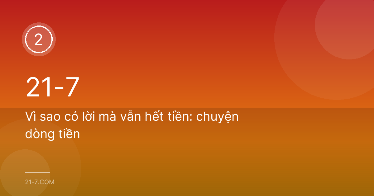 Chủ xưởng may người Việt đứng giữa những kiện hàng đóng gói chờ giao